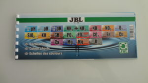 JBL ProScape srovnávací stupnice